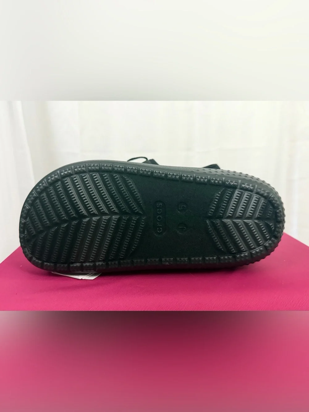 CROCS Kids Unisex Black Quilted Slip-On Lined Puff Moccasins Youth 5. NWT